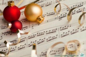 Enjoy listening these Christmas songs of all time!